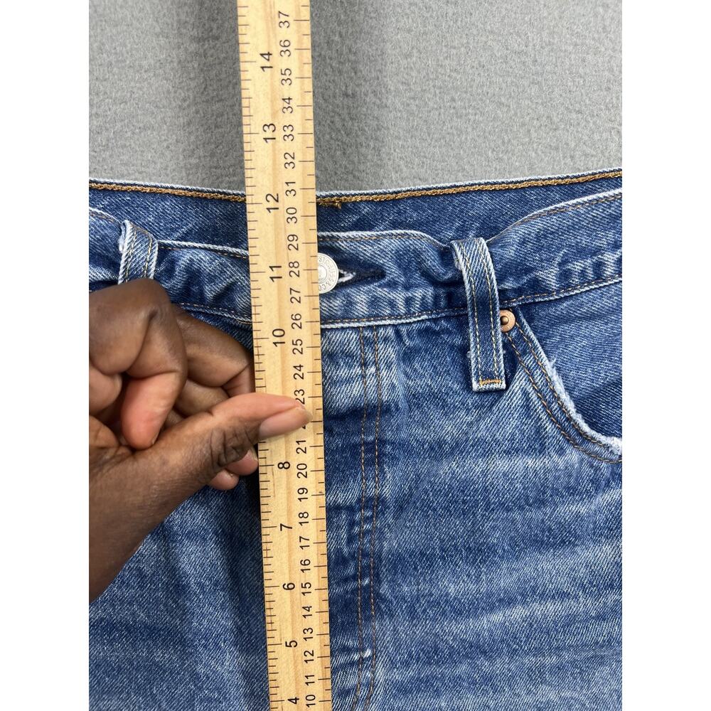Vintage Y2K Levi 501 Distressed Button Fly Shorts Women Size 32 - Picture 7 of 7